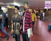 Athiya Shetty comes to receive KL Rahul at Airport&#60;br/&#62;#athiyashetty #klrahul &#60;br/&#62;Log On To Our Official Website: https://www.iwmbuzz.com/&#60;br/&#62;&#60;br/&#62;IWMBuzz is your one-stop destination for all the latest news and updates from the Digital, Television and Bollywood Industry all under one roof and only a few clicks away.&#60;br/&#62;&#60;br/&#62;Download IWMBuzz App and stay updated