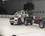 2023 Volvo XC90 premium SUV side crash test